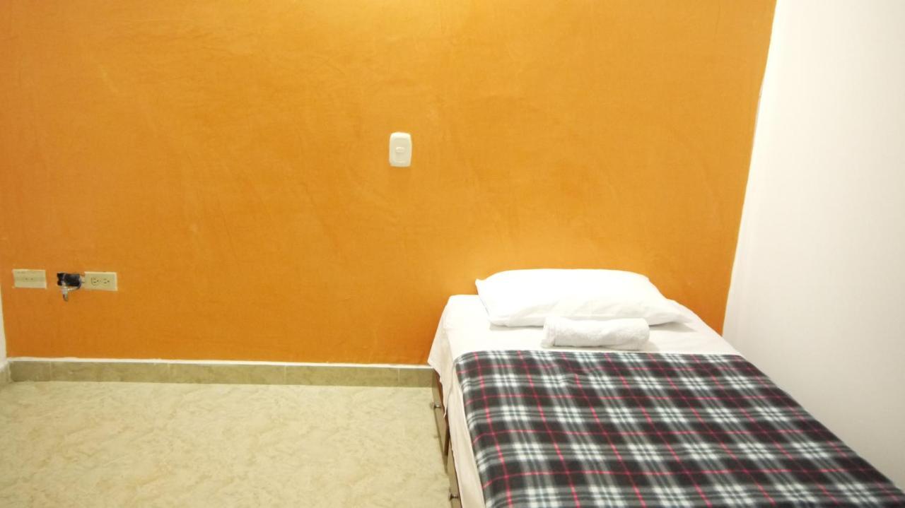 Hostal Naty Luna Jardín Dış mekan fotoğraf