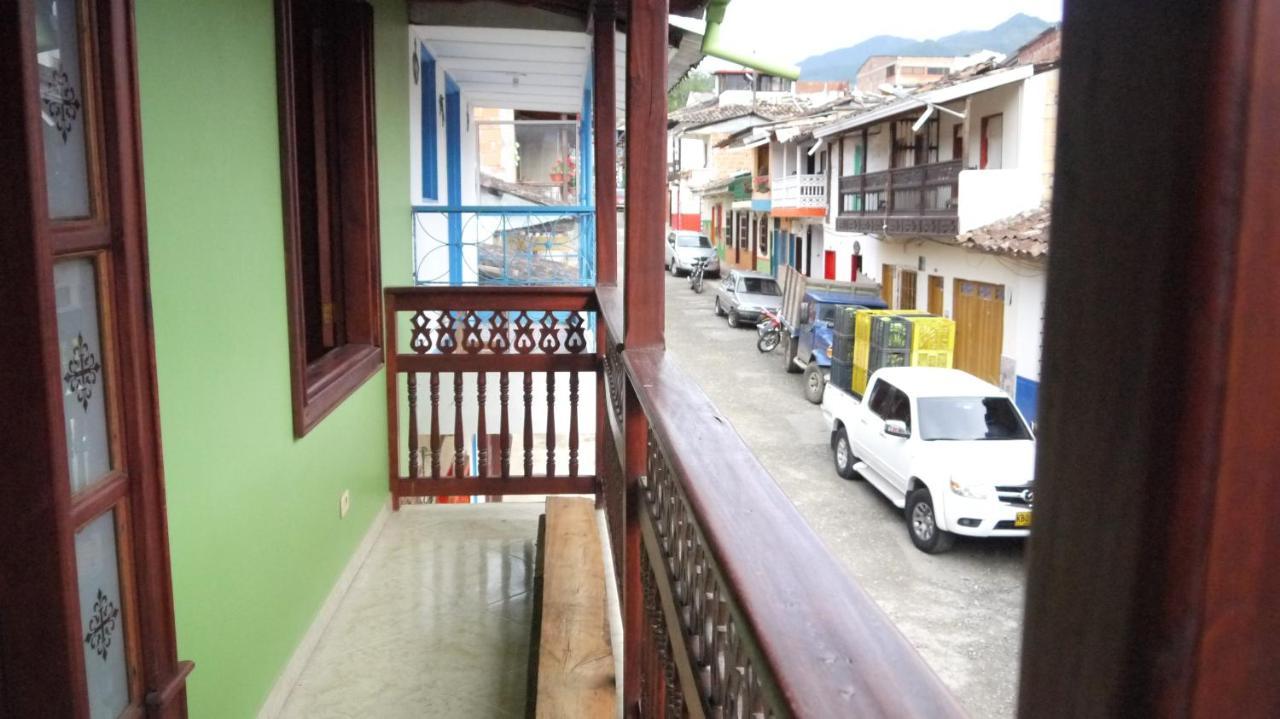 Hostal Naty Luna Jardín Dış mekan fotoğraf